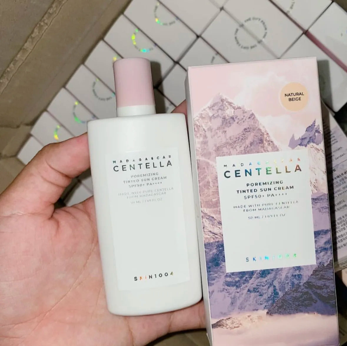 SKIN1004 Centella Poremizing Tinted Sun Cream SPF50+ Color Correcting Sunscreen Lightweight Pore Care Oily Skin K-Beauty 50ml